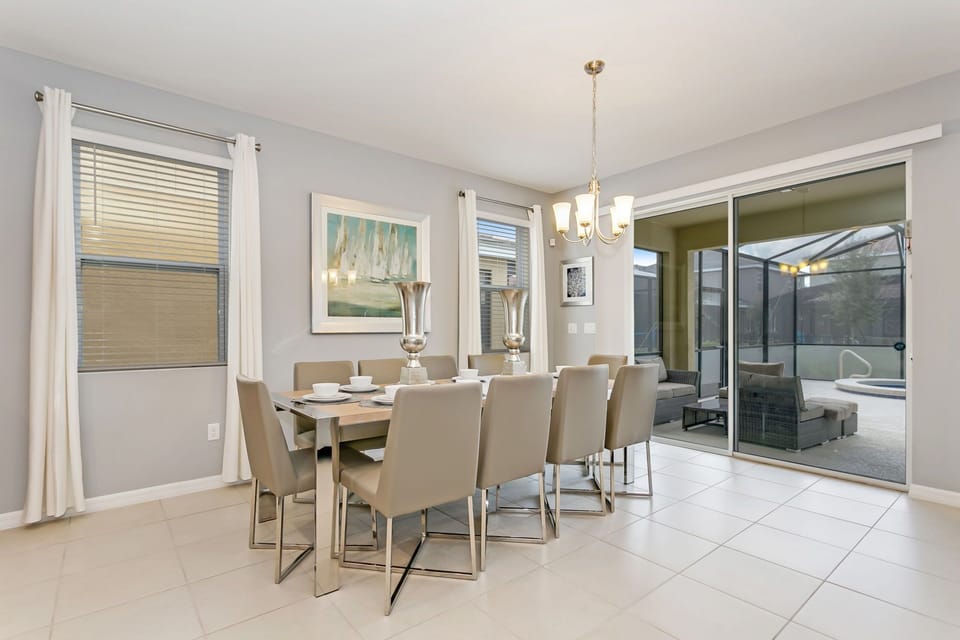 7036OakwoodSt,Solterra_16