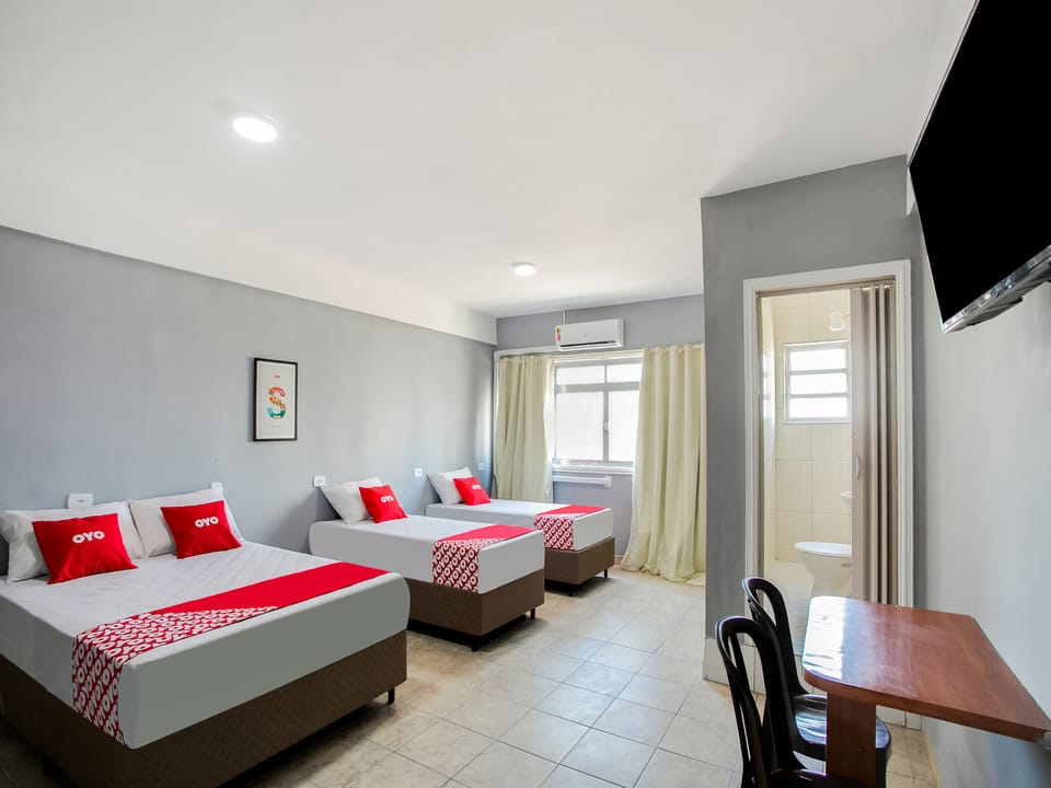 Quadruple Room (4 Single Beds) | Soundproofing, free WiFi, bed sheets