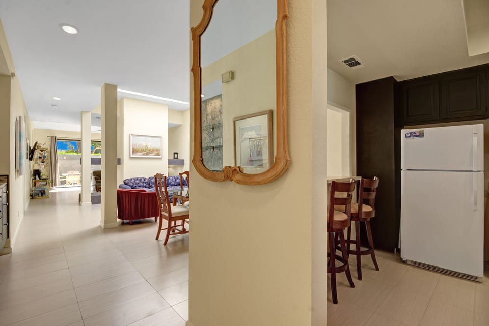 7 KITCHEN TO DINING ROOM.jpg