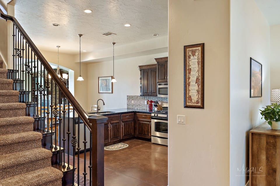 Townhome, 3 Bedrooms | Private kitchen | Fridge, microwave, oven, dishwasher