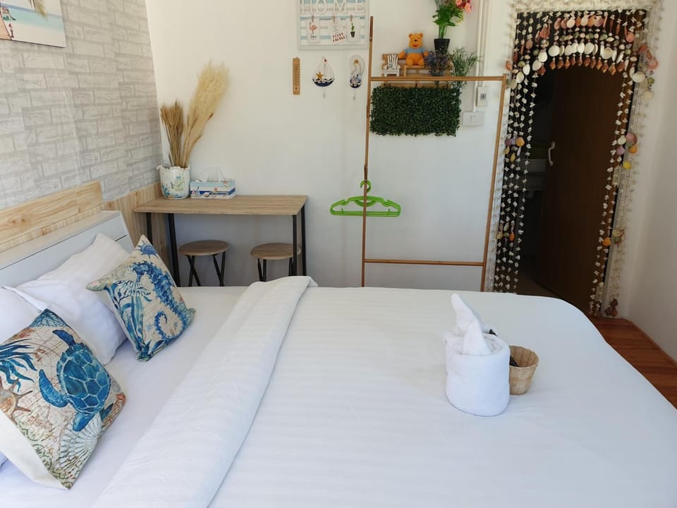 Desk, blackout drapes, soundproofing, rollaway beds (surcharge)