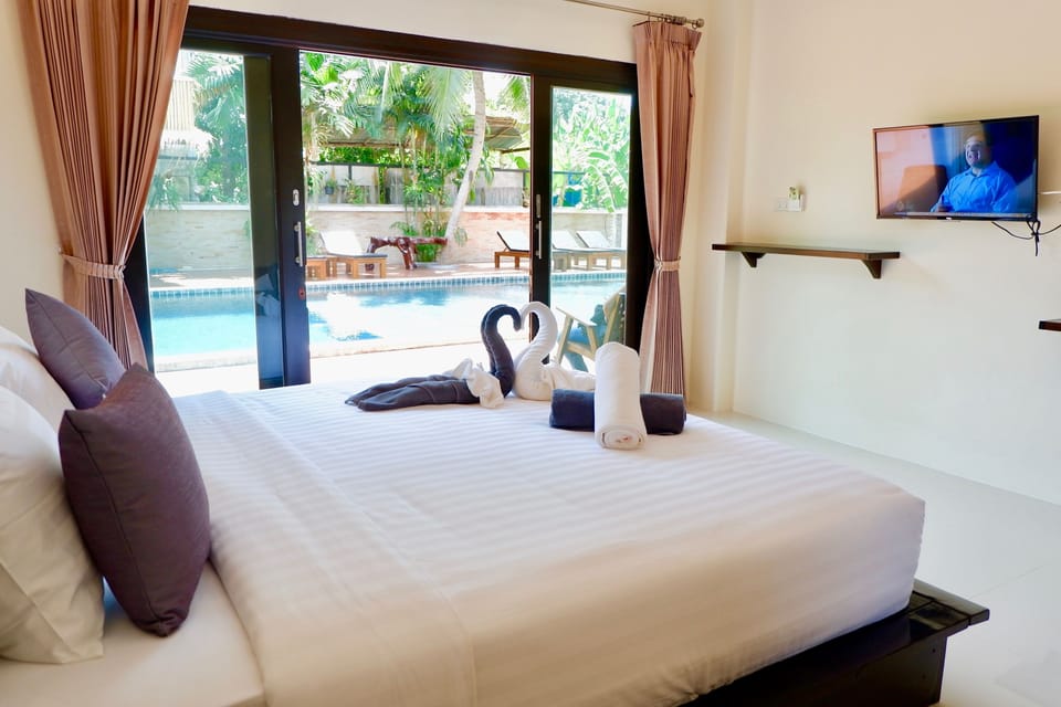 1 bedroom, minibar, in-room safe, desk