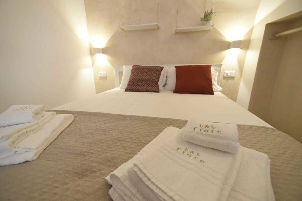 Standard Double Room | Pillowtop beds, minibar, individually decorated, individually furnished