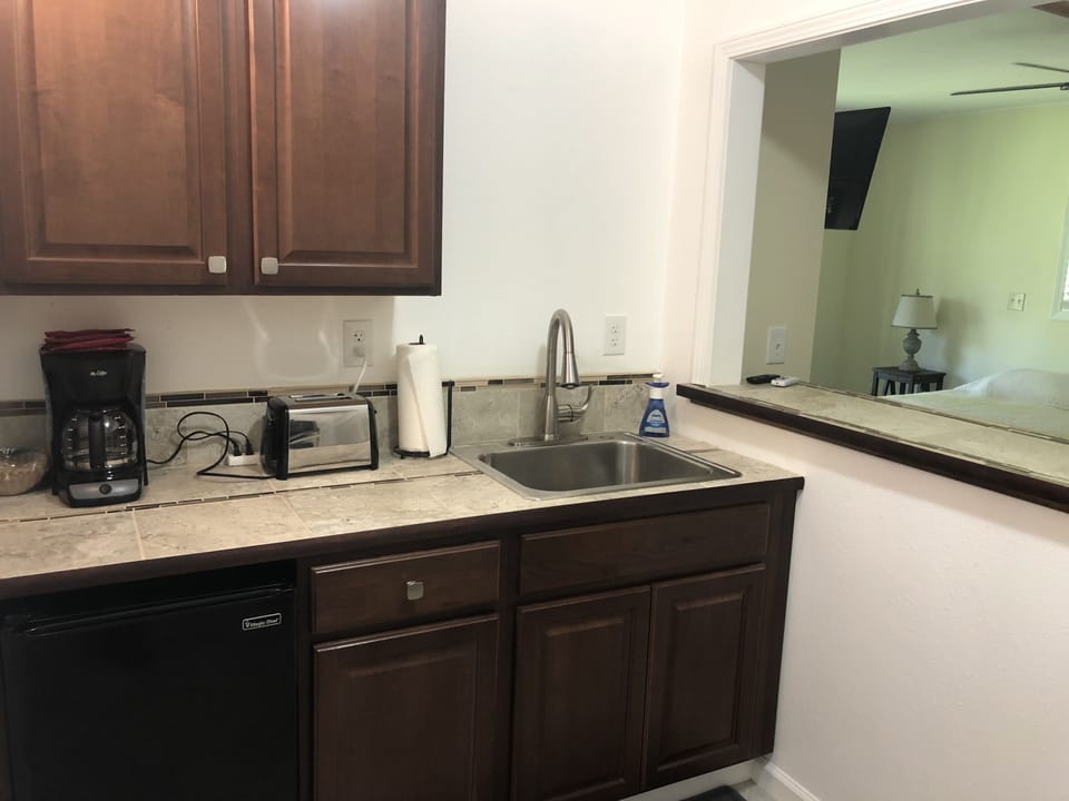 #04 Studio Family Bungalow, 1 Bedroom, Private Bathroom, Garden View, Kitchenette | Mini-refrigerator
