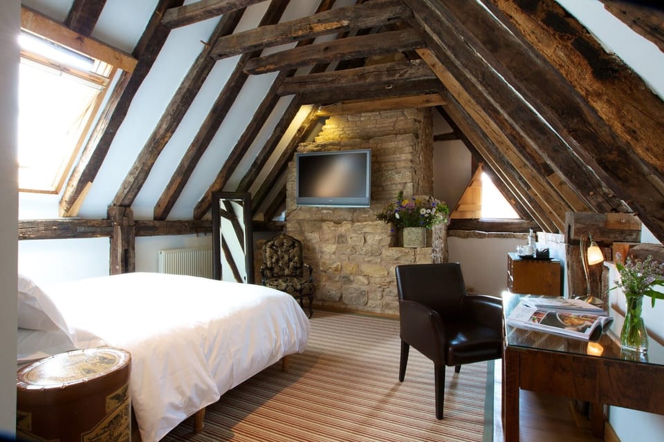 Luxury Double Room | Individually decorated, individually furnished, iron/ironing board