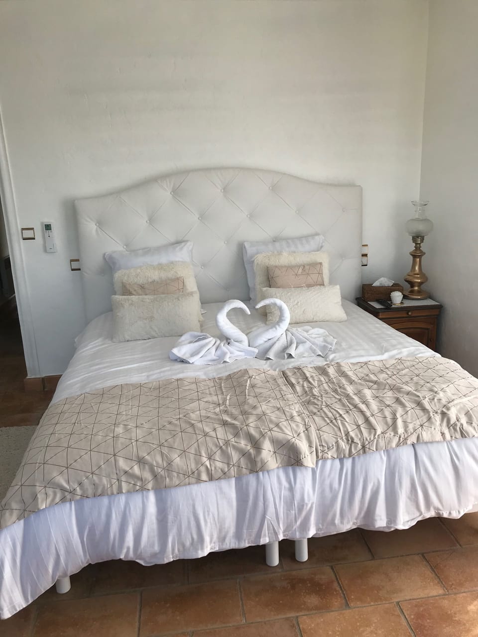 Honeymoon Suite (Luce) | 1 bedroom, Egyptian cotton sheets, premium bedding, Select Comfort beds