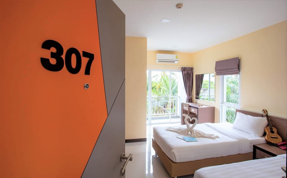 Standard Room | Blackout drapes, WiFi (free), bed sheets