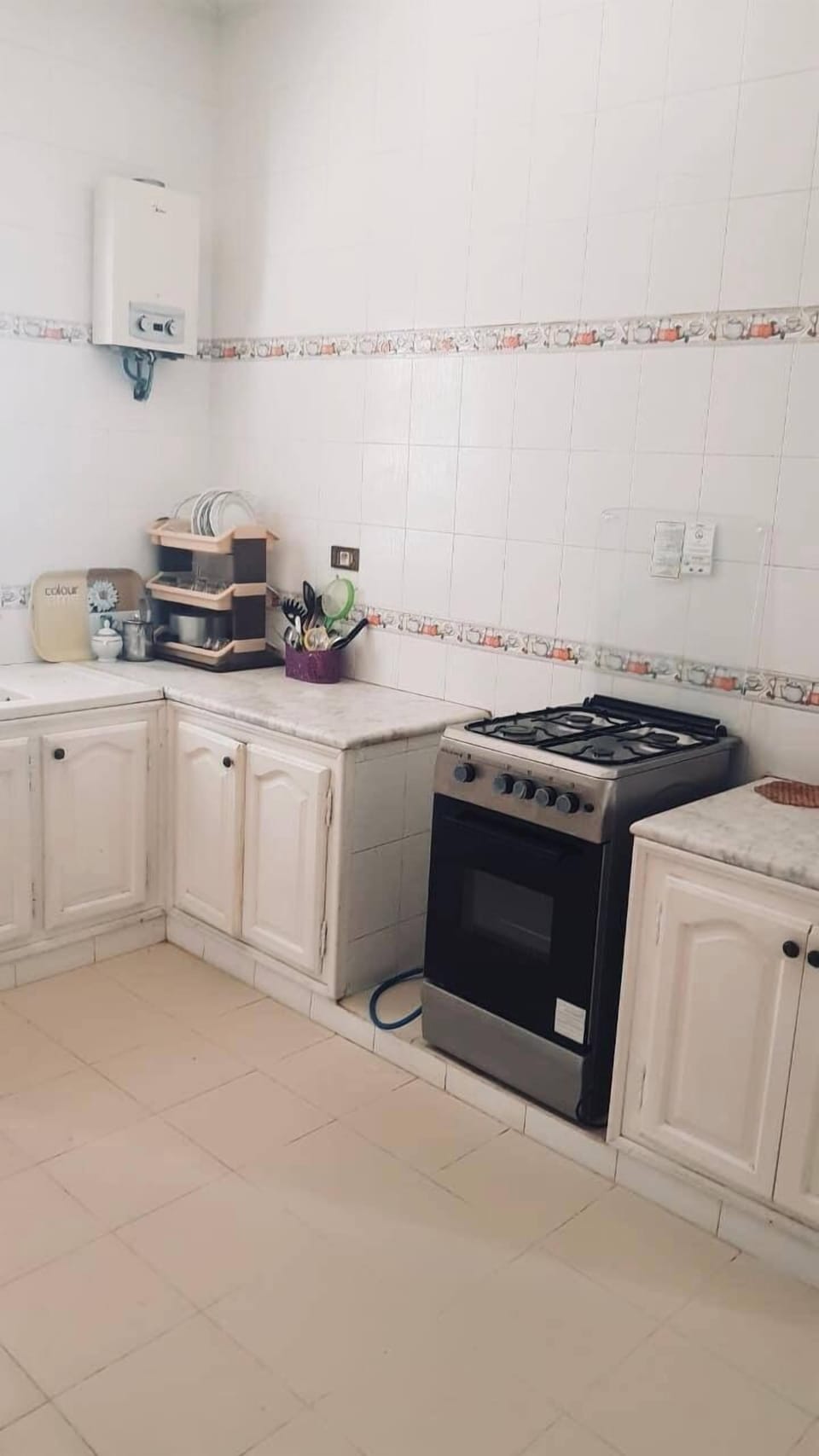 4 bedrooms, free cribs/infant beds, free WiFi