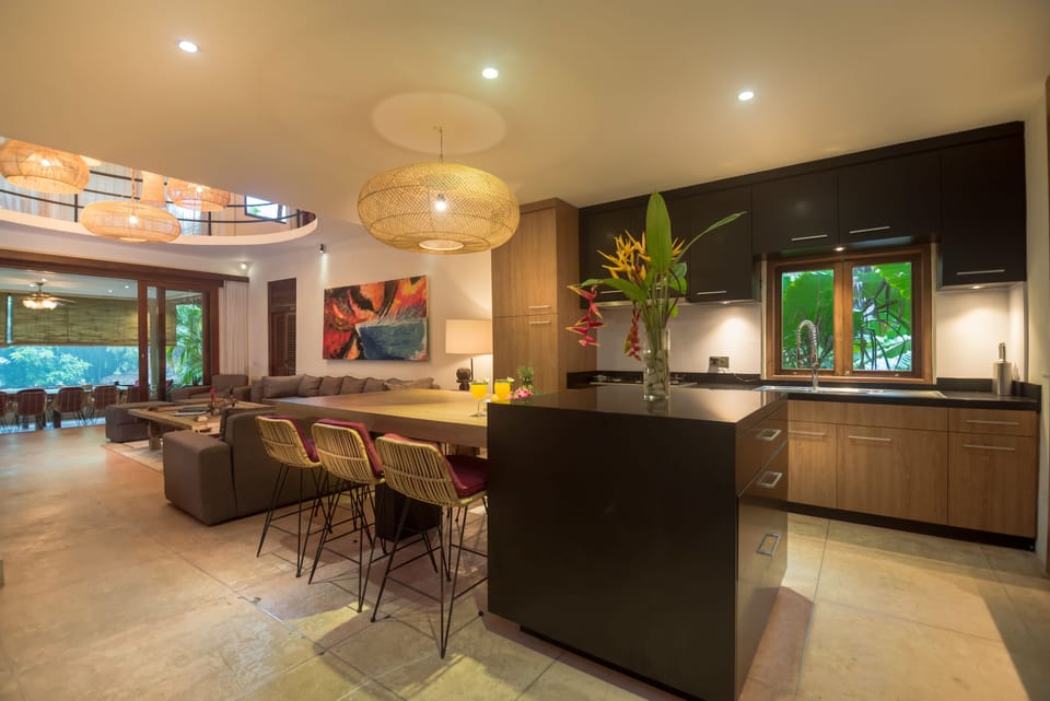 Family Villa | Private kitchen | Full-size fridge, microwave, oven, stovetop