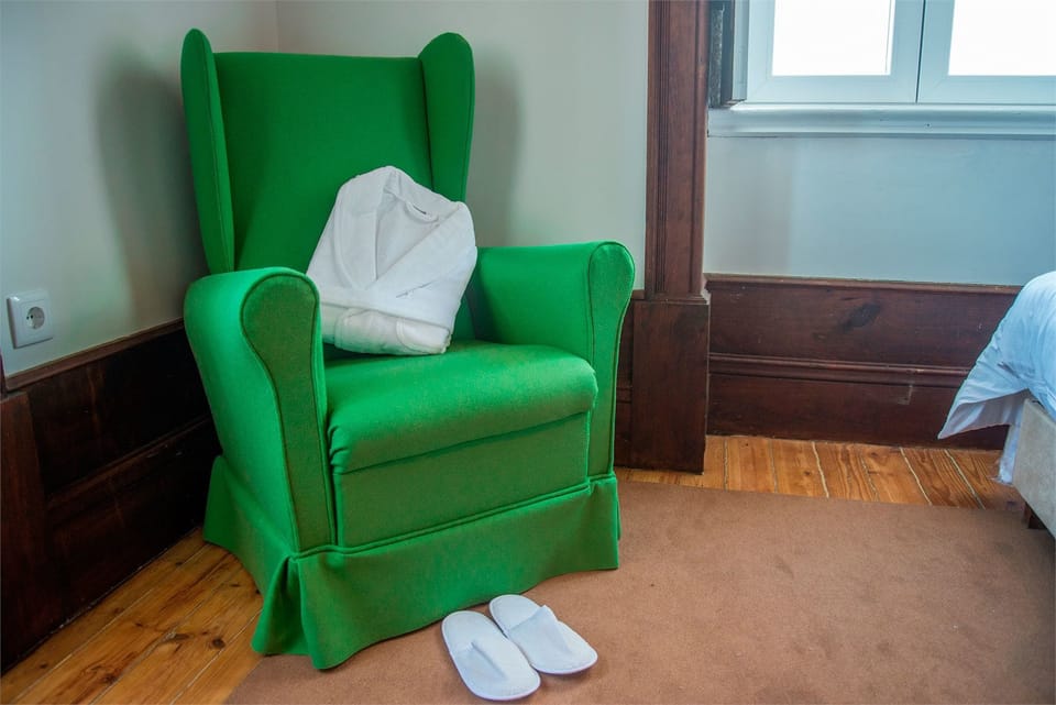 Family Room (II) | In-room safe, desk, iron/ironing board, rollaway beds