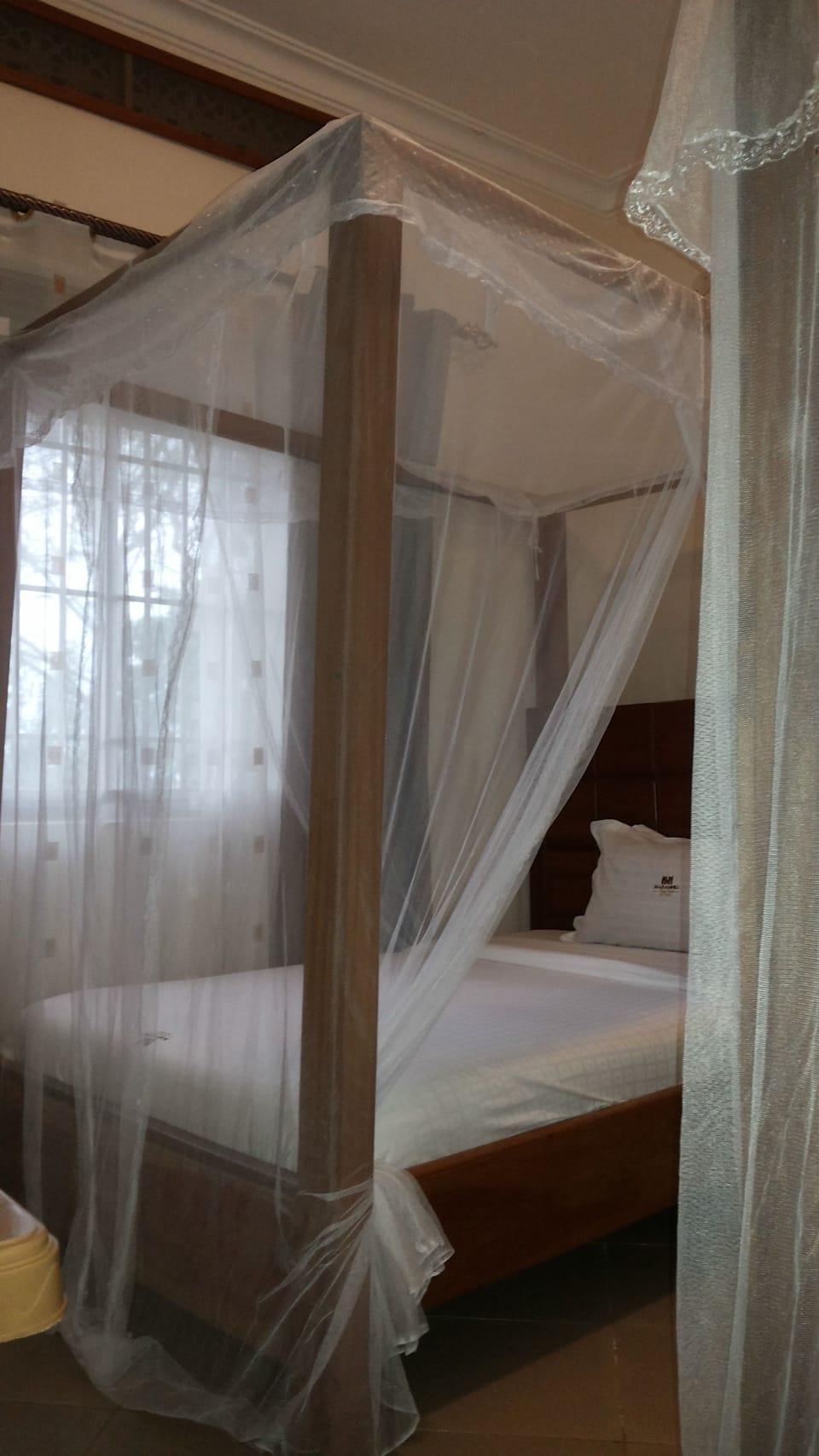 Deluxe Twin Room | Individually decorated, desk, laptop workspace, blackout drapes