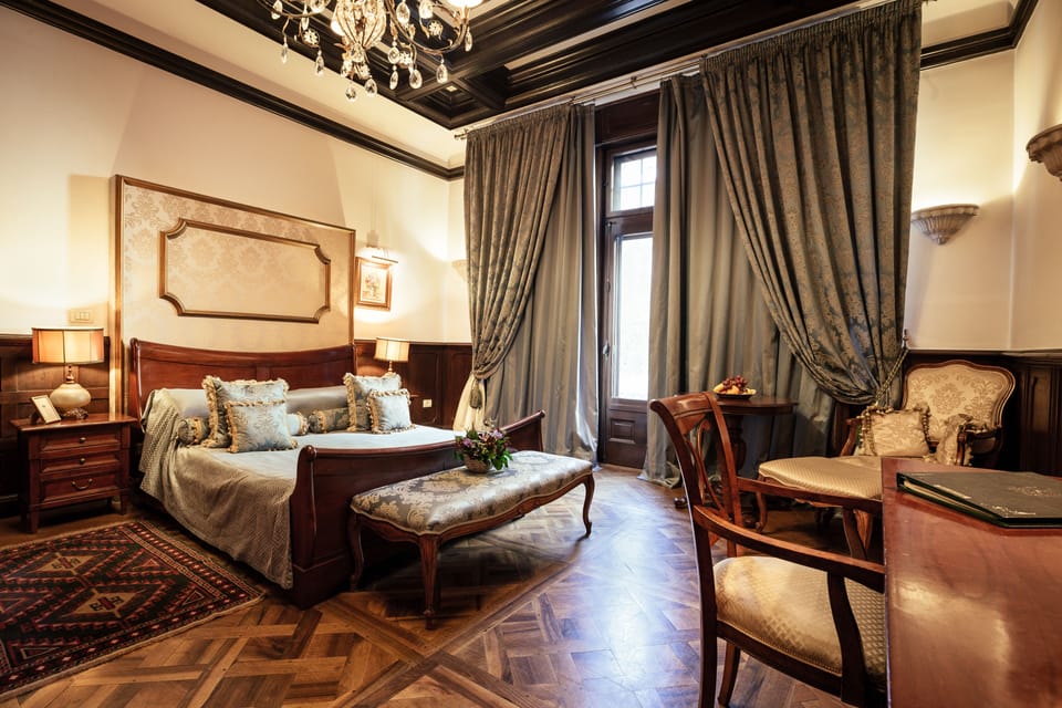 Superior Double Room, 1 Queen Bed | 1 bedroom, Egyptian cotton sheets, pillowtop beds, minibar