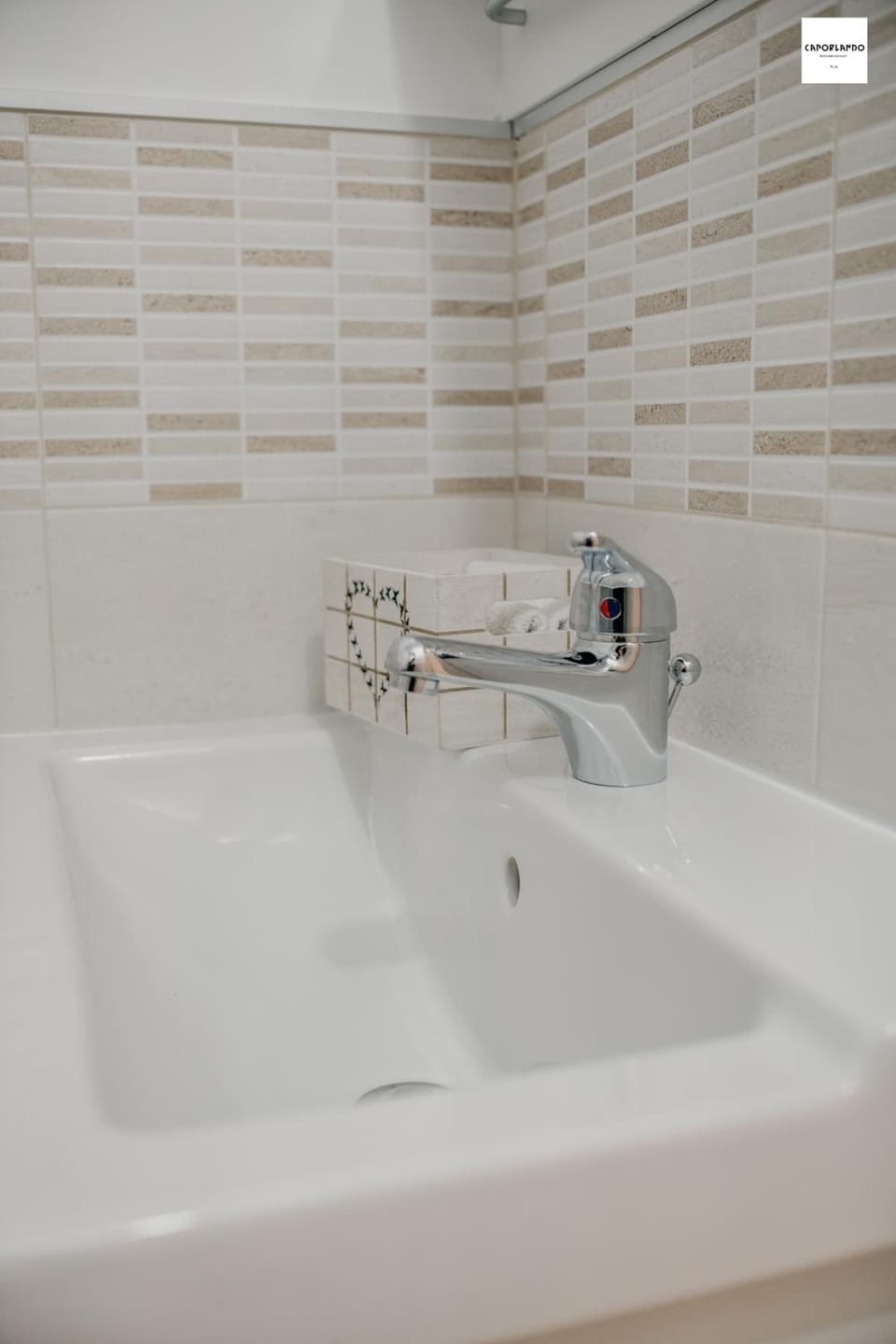 Shower, rainfall showerhead, bathrobes, bidet