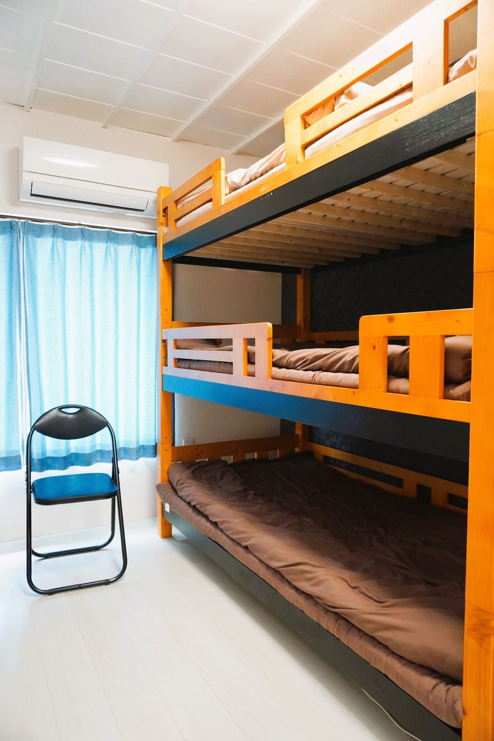 Economy Room, Mixed Dorm | Blackout drapes, iron/ironing board (on request), WiFi (free)
