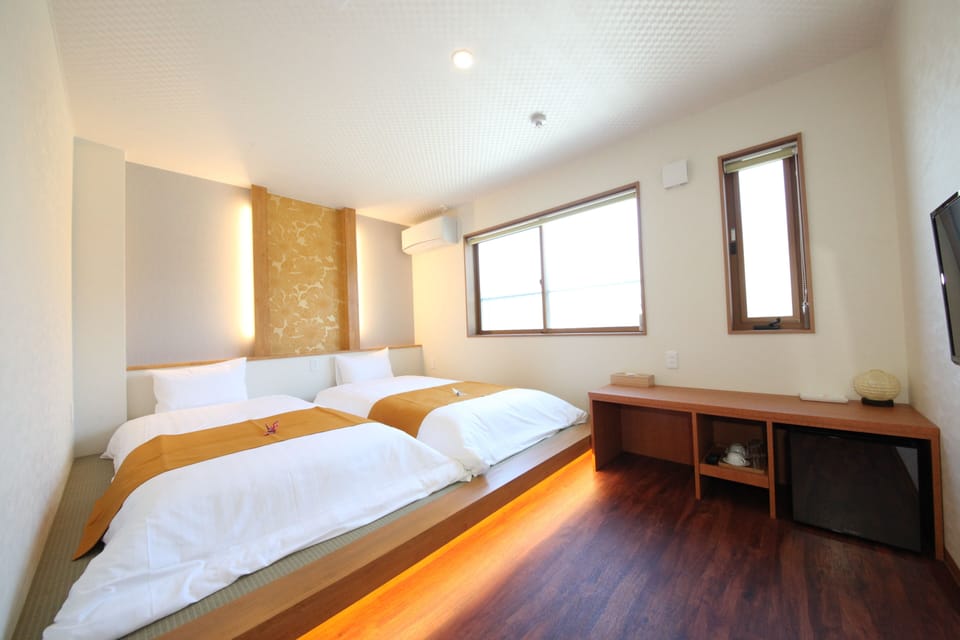 Superior Twin Room | Soundproofing, free WiFi, bed sheets