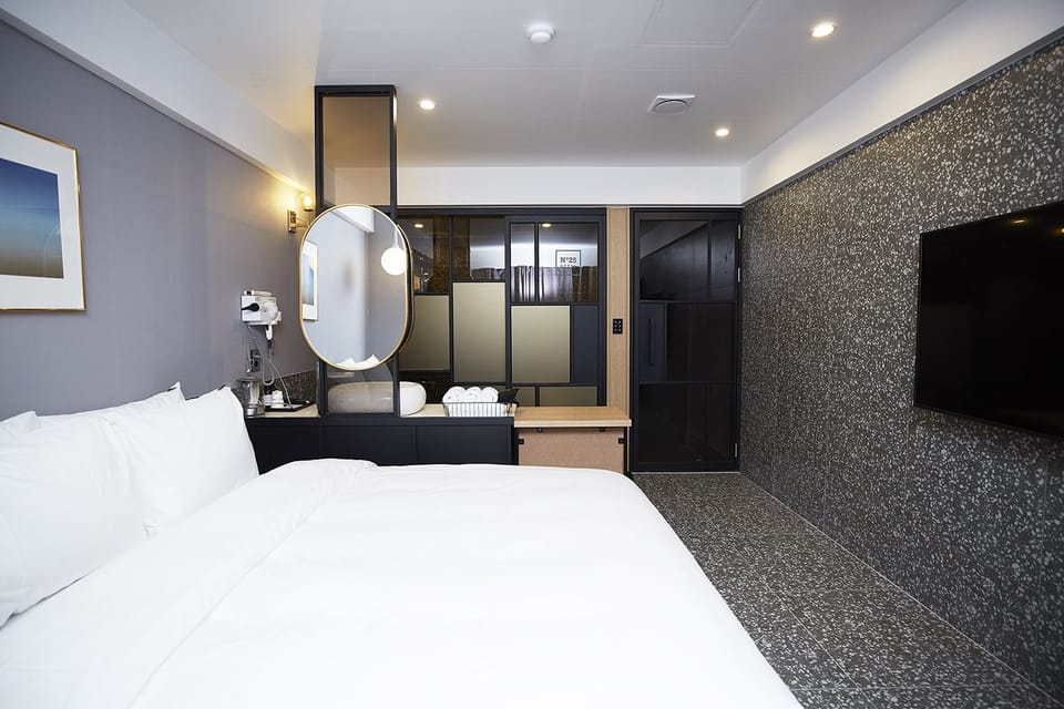 Standard Room | Free WiFi
