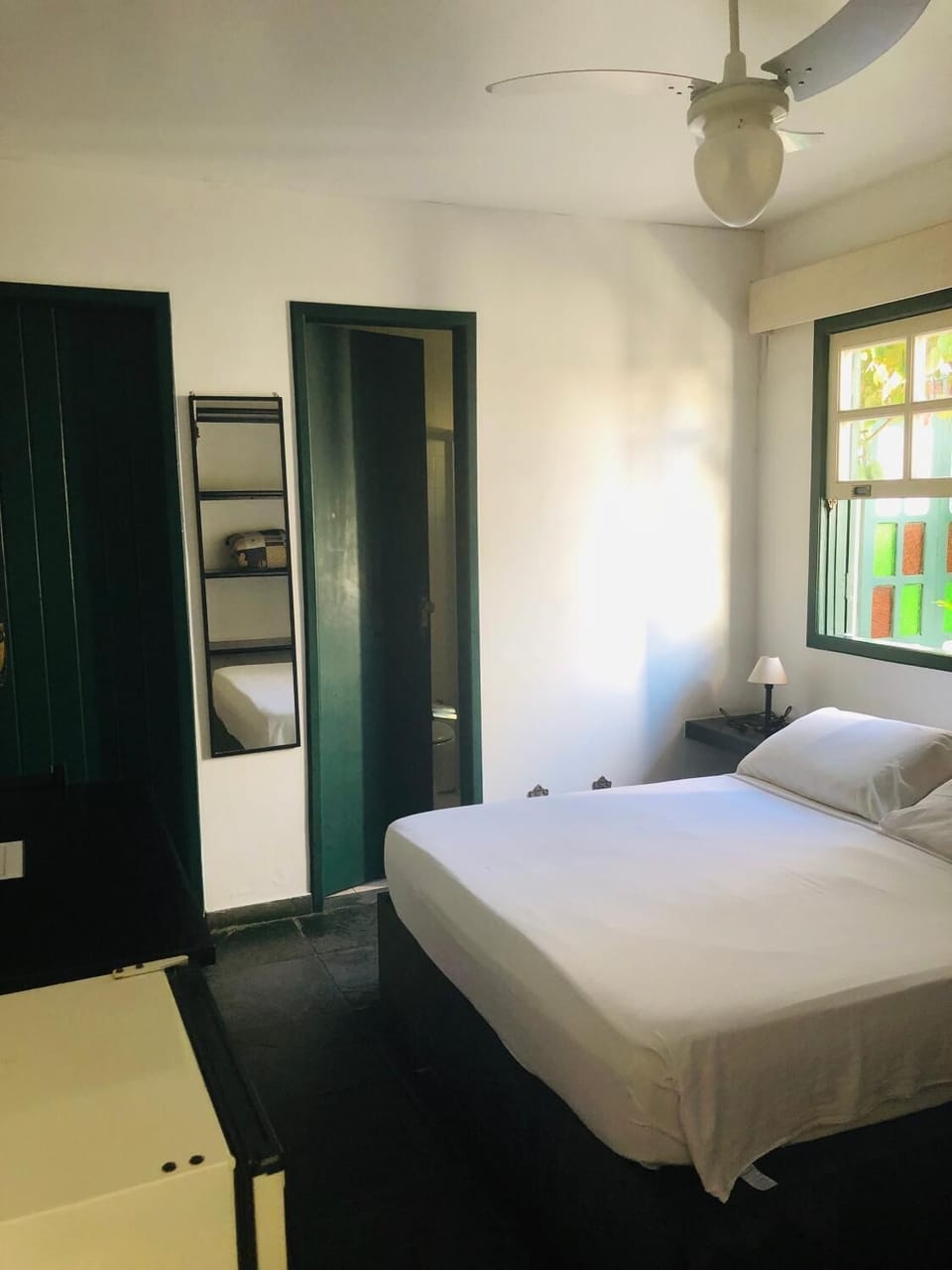 Minibar, desk, free WiFi, bed sheets