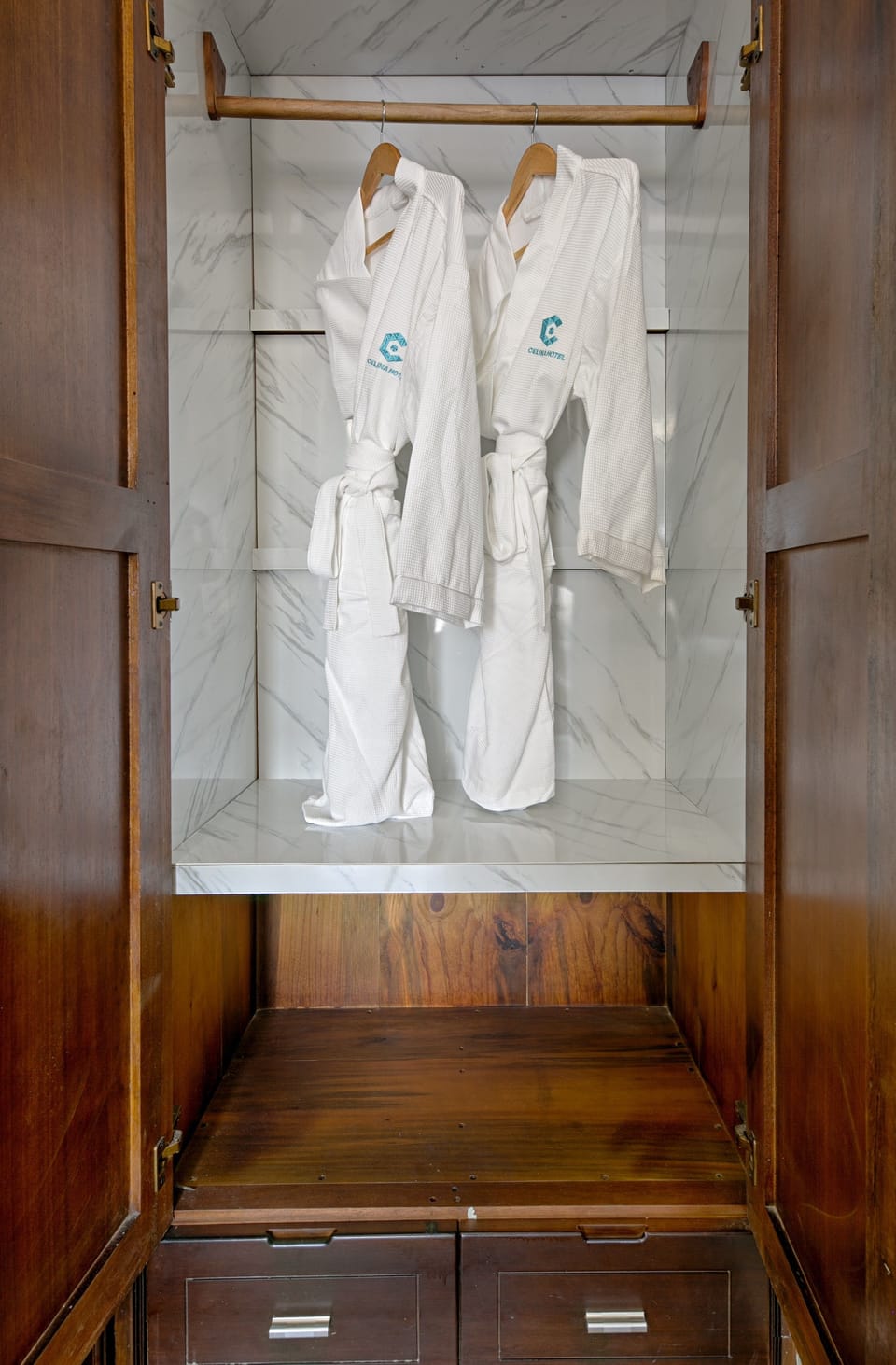 Premium bedding, down comforters, memory foam beds, minibar