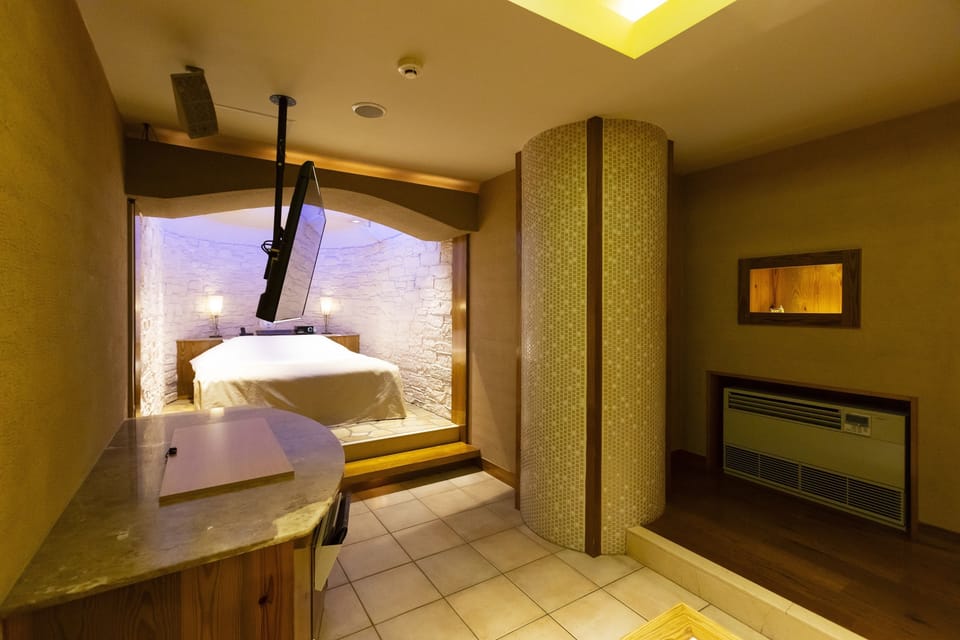Deluxe Double Room | Individually decorated, individually furnished, desk, blackout drapes
