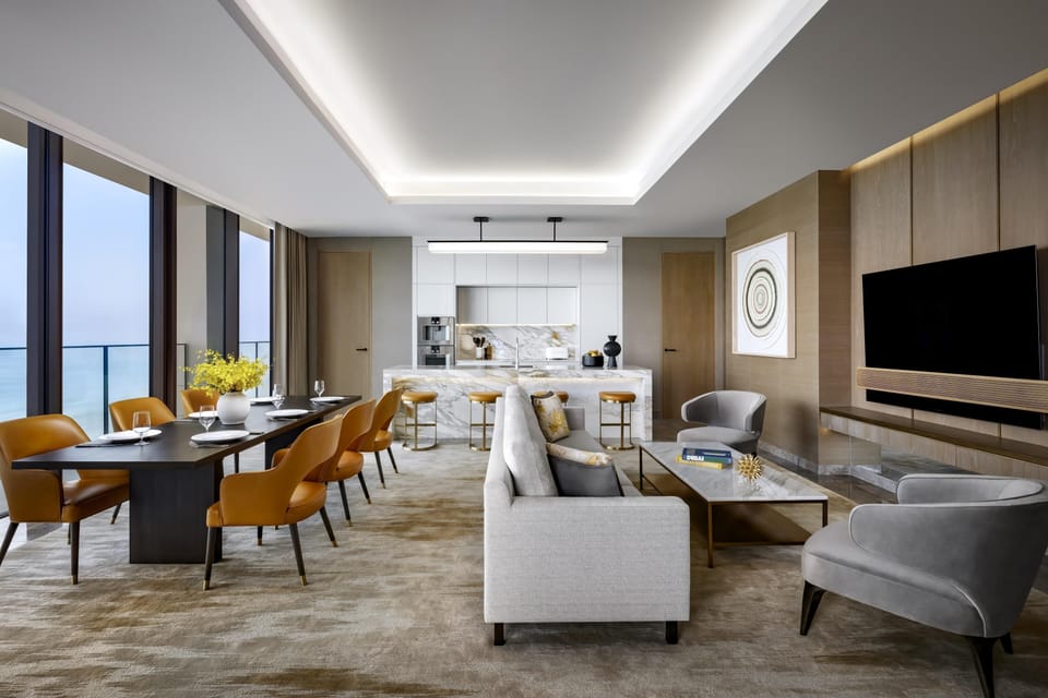 Royal Mansion | Private kitchenette | Coffee/tea maker, electric kettle