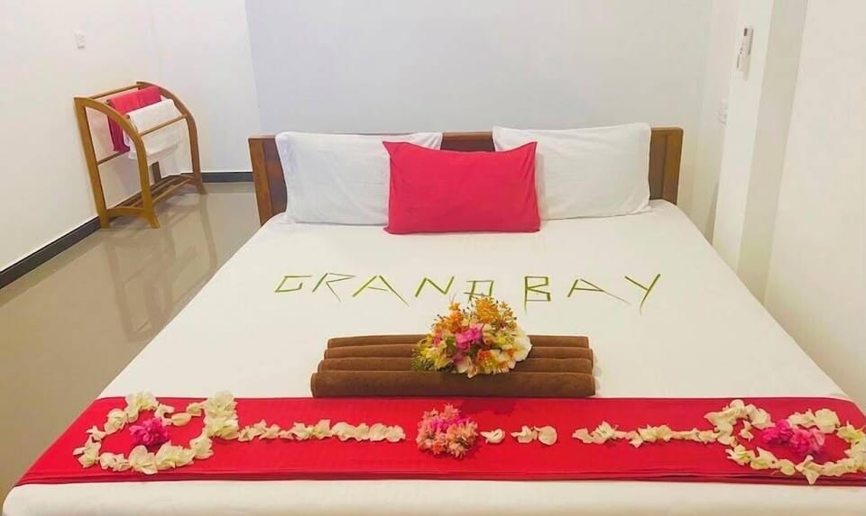 Deluxe Double Room | Premium bedding, individually furnished, desk, free WiFi