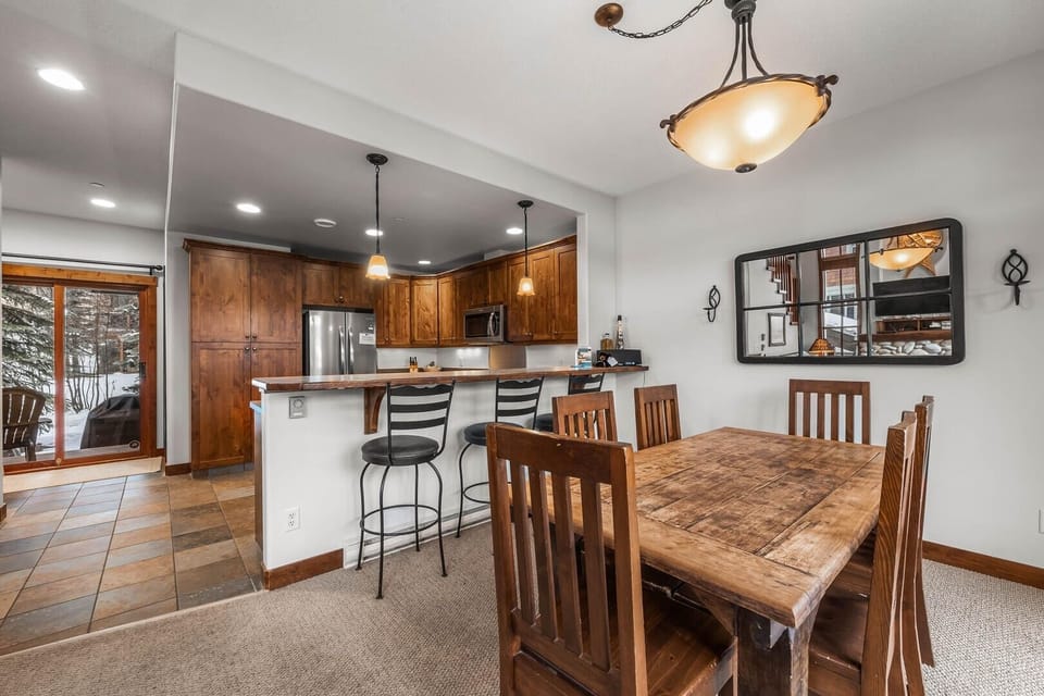 Townhome, 3 Bedrooms | Dining