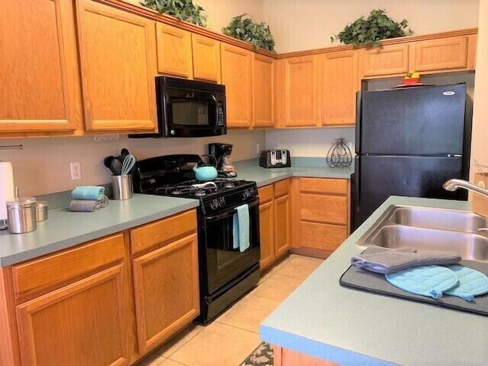 Full Kitchen