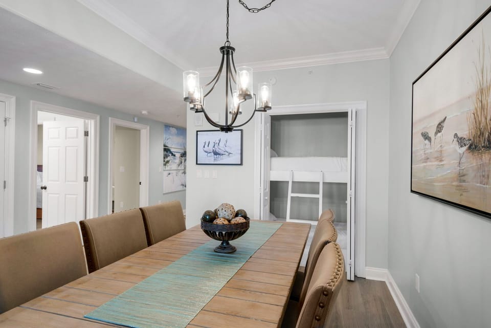 Condo, Multiple Beds, Pool Access, Beach View | Dining