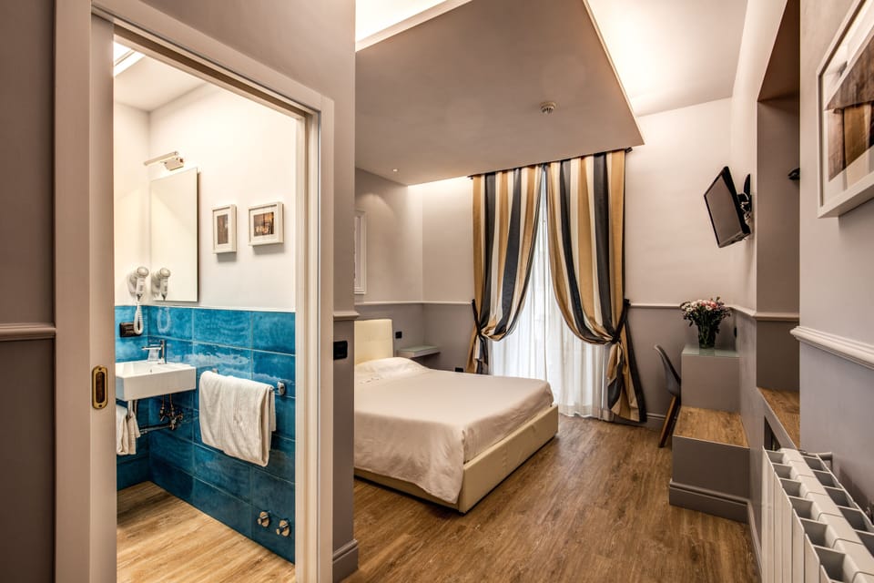 Economy Double or Twin Room | In-room safe, desk, WiFi, bed sheets