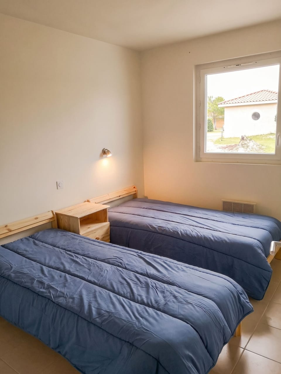 Single bed
