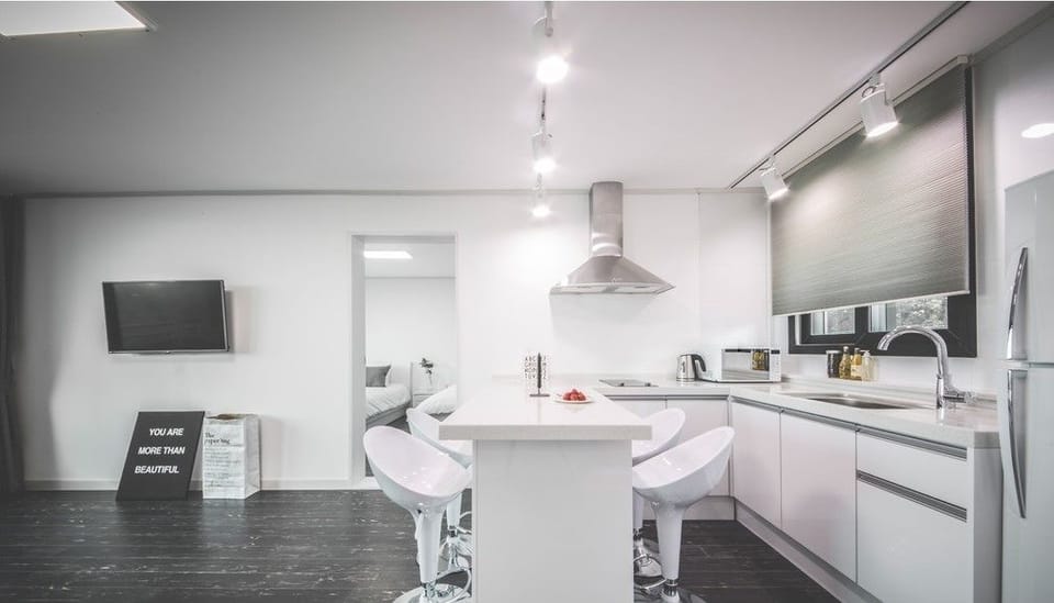 Suite, 2 Bedrooms | Private kitchenette | Fridge, microwave, stovetop, electric kettle