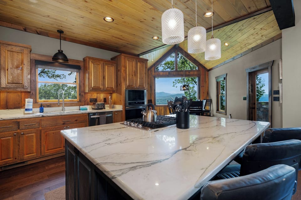 New Heights - Fully Equipped Kitchen