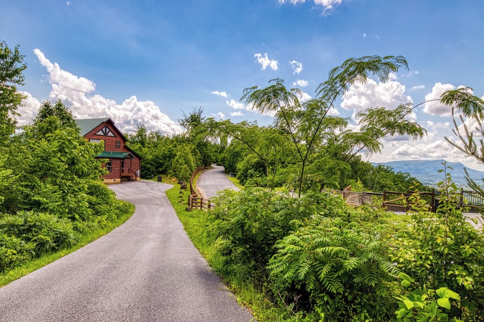 Located on long, private driveway