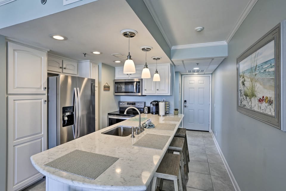 Fully Equipped Kitchen | Breakfast Bar | No Stairs Required