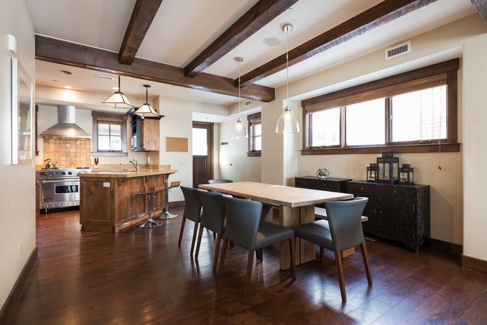  Dining Area