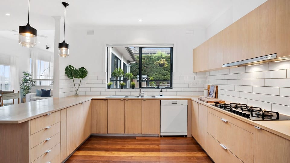 Large fully equipped kitchen 