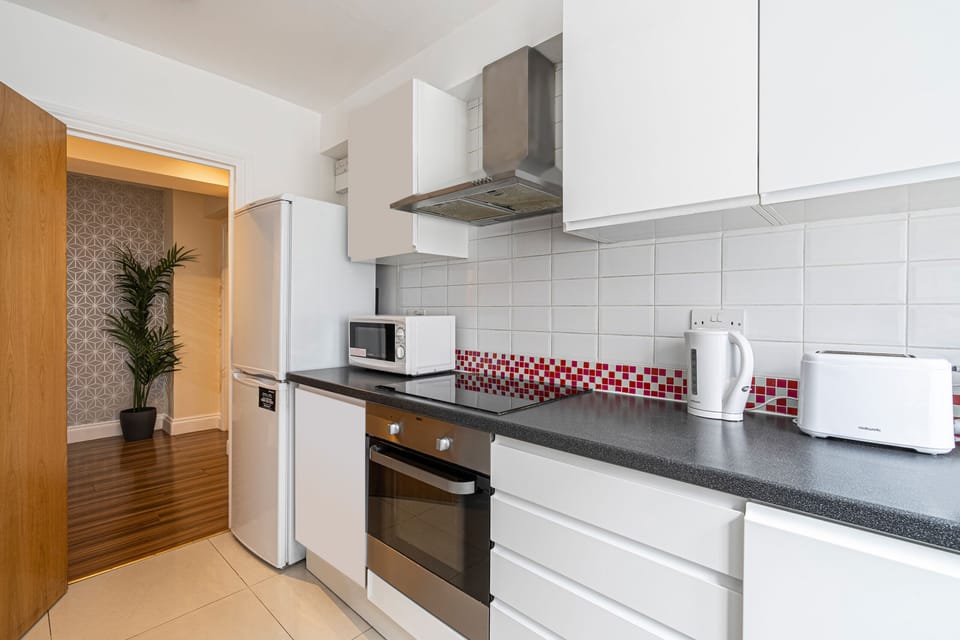 Family Apartment, Ensuite | Shared kitchen