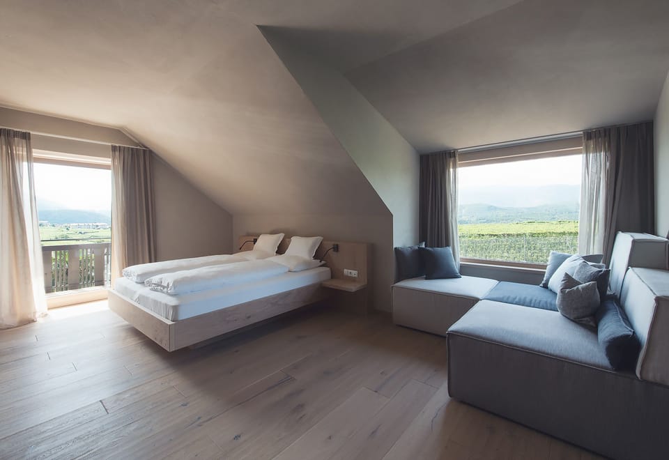 Comfort Room | In-room safe, free WiFi, wheelchair access