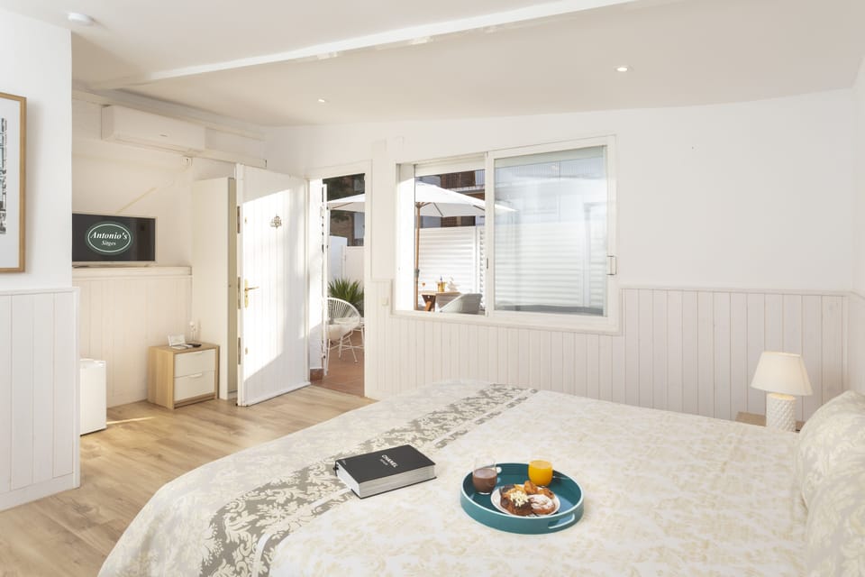 Standard Double Room | Premium bedding, down comforters, minibar, individually decorated