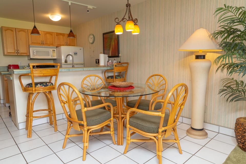 Dining Area - Dining Area