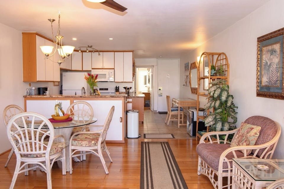Dining/Kitchen - Dining/Kitchen