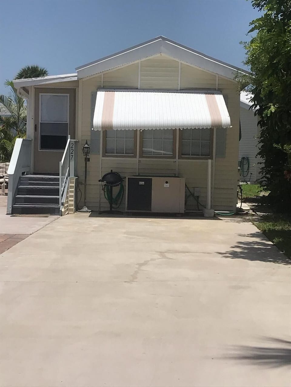 Cottage front