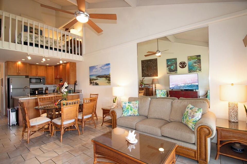 Living & Dining Area