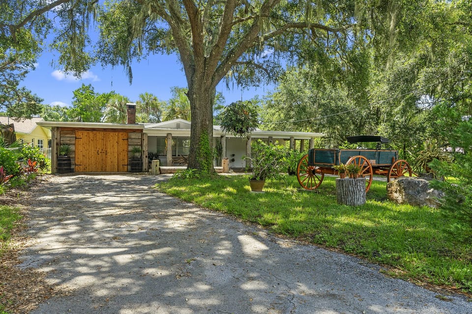 Great location, lots of parking