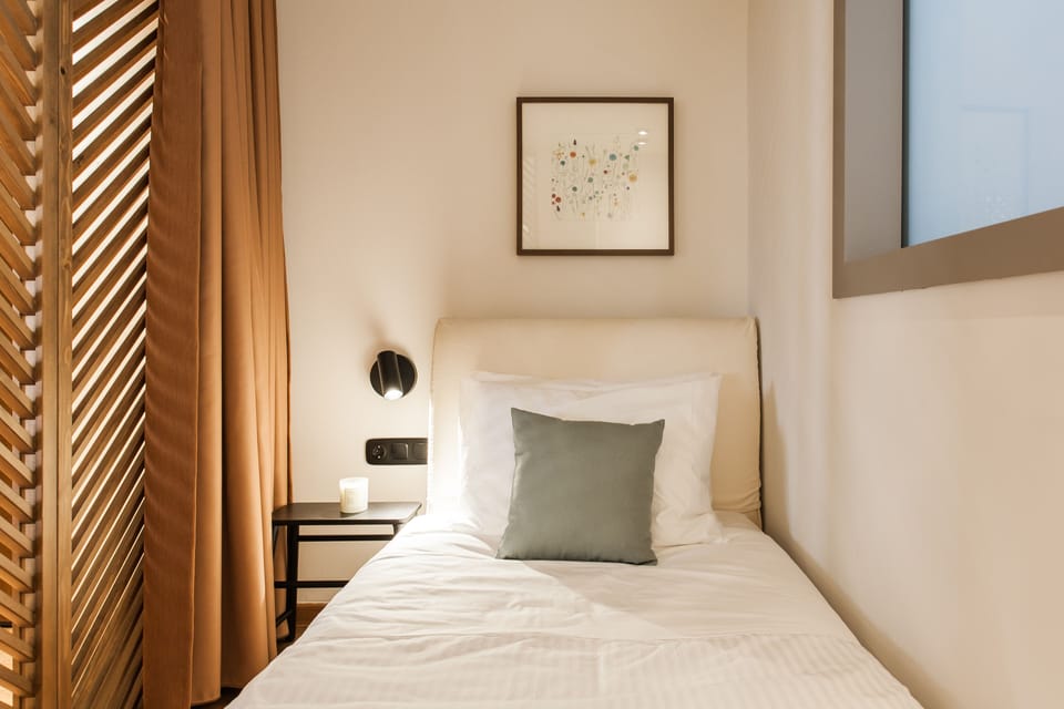Apartment | 3 bedrooms, desk, laptop workspace, blackout drapes