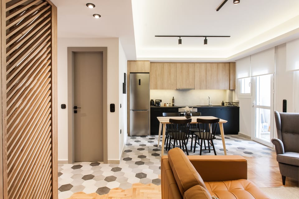 Apartment | Living area | 43-inch flat-screen TV with satellite channels, Smart TV, Netflix
