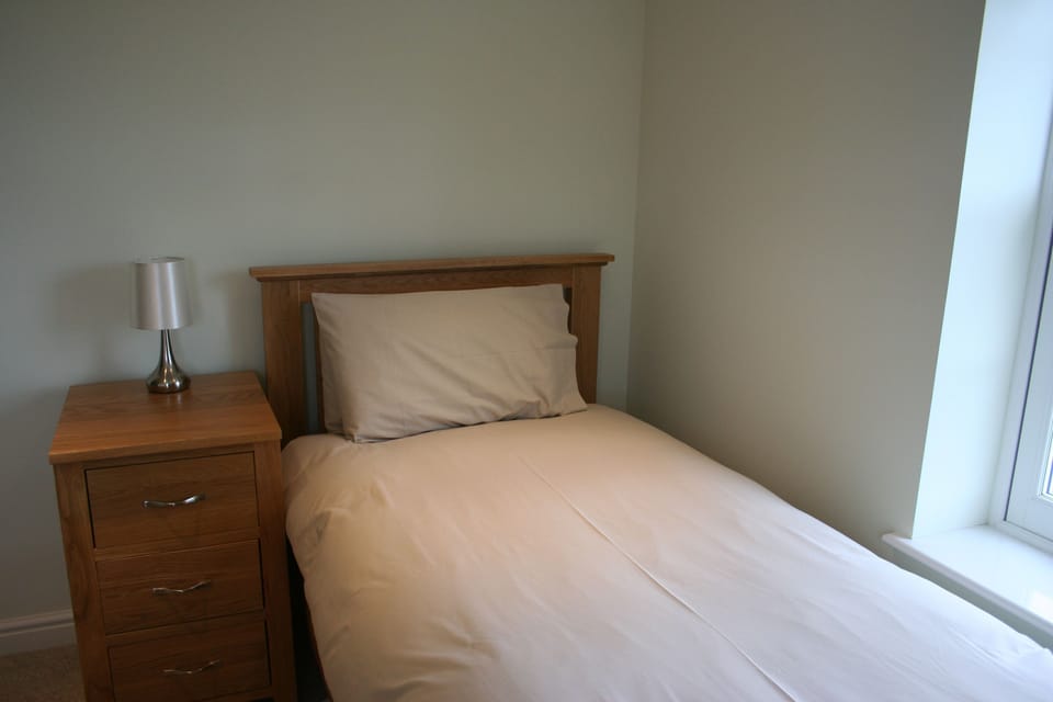 Twin Bedroom
