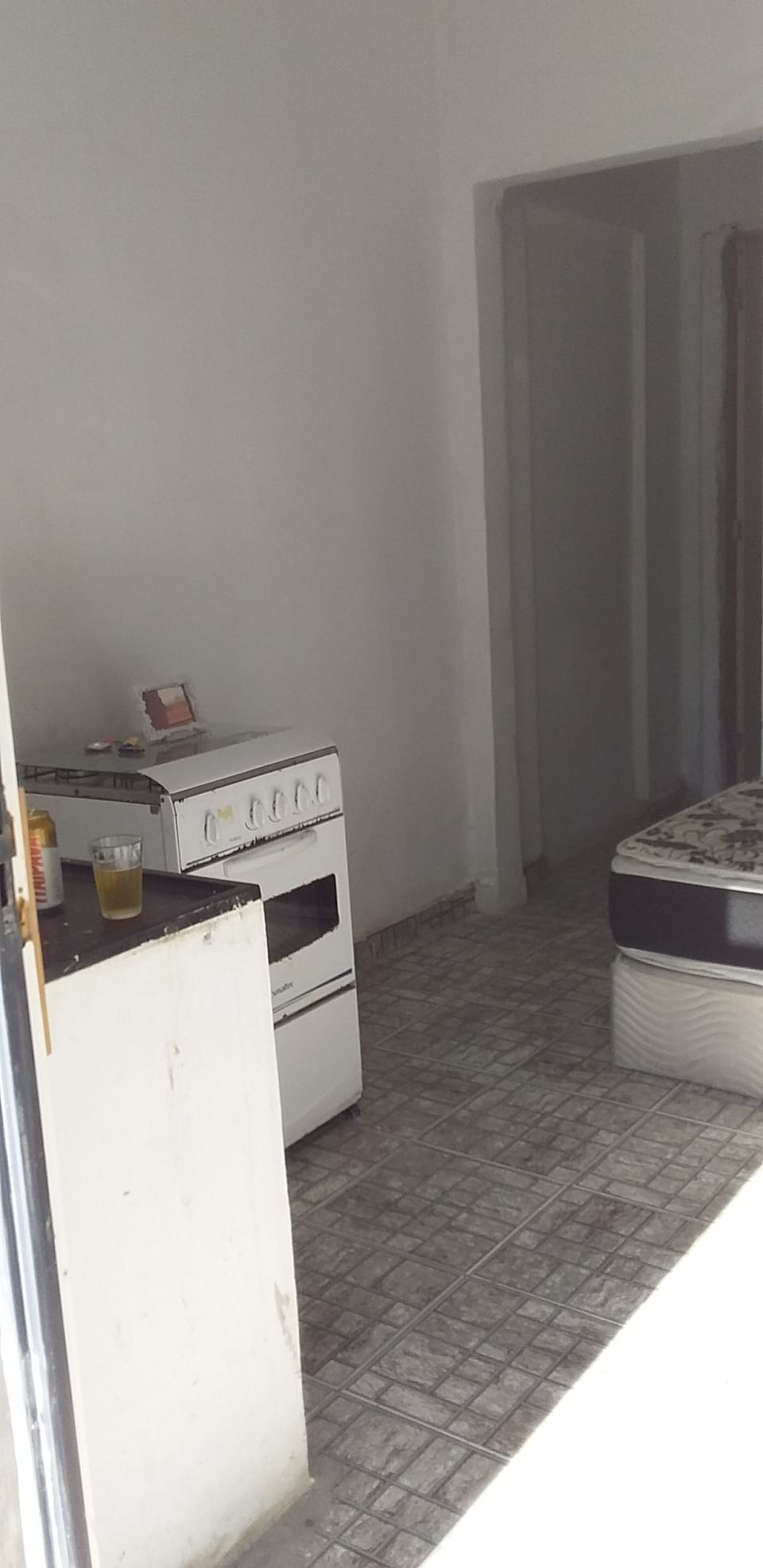 Basic Triple Room | Private kitchen | Oven, stovetop, cookware/dishes/utensils