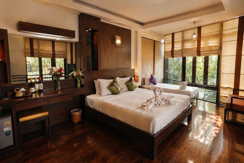 Executive Room | In-room safe, blackout drapes, WiFi (free), bed sheets