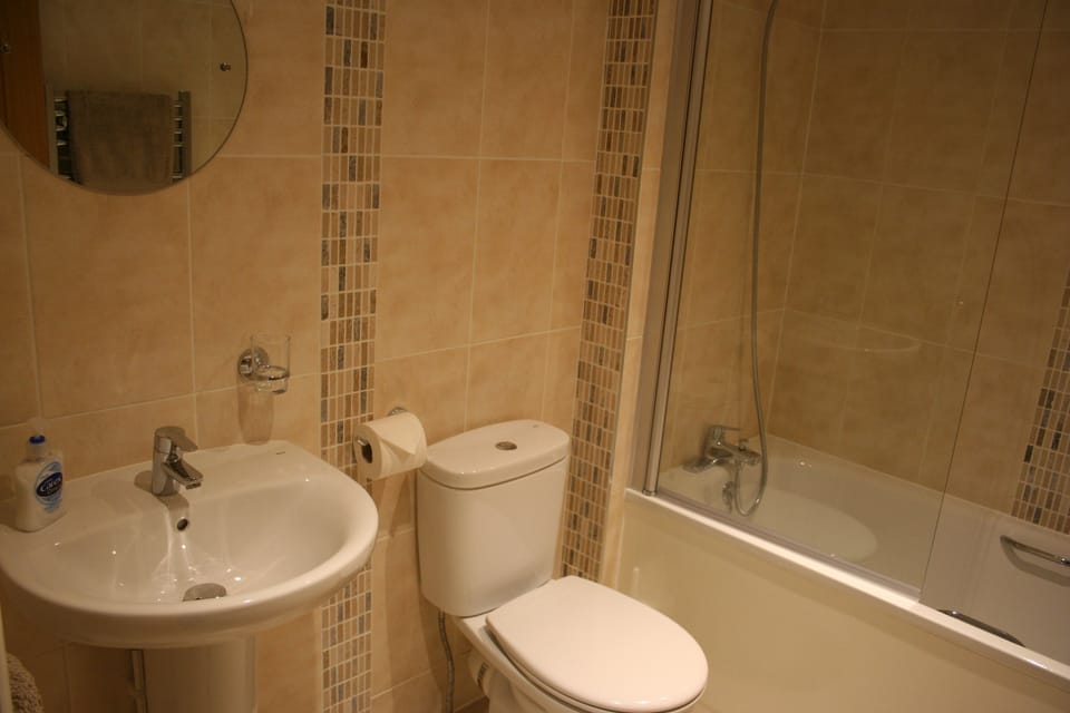 Main Bathroom